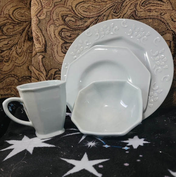 Embossed Solid Tableware Country - Picture 3 of 12